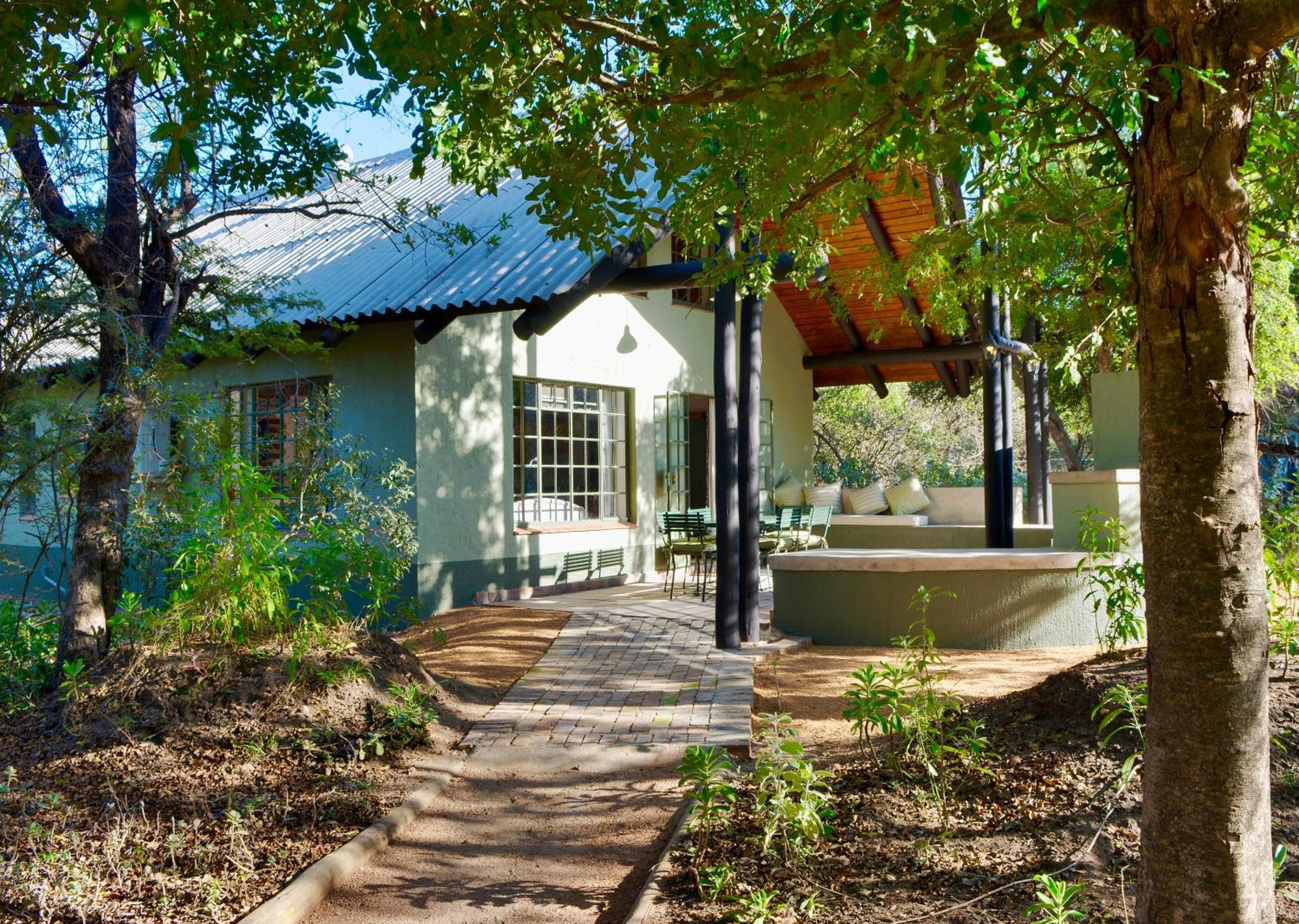 Burchell'S Bush Lodge By Dream Resorts เขตอนุรักษ์พันธุ์สัตว์ป่าซาบีแซนด์ ภายนอก รูปภาพ